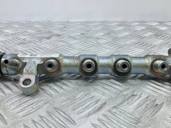 Régulateur pression carburant OEM 03L130089J VW image 4