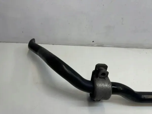 Maserati Levante Etustabilisaattori OEM 06701055960 image 4