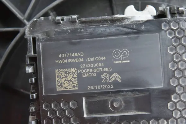 Tanque AdBlue OEM 9842697380 com Bomba - Usado image 4