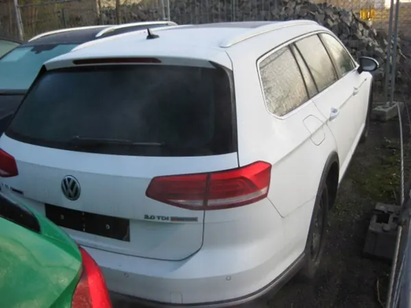 VW Passat B8 Panoramadak OEM bt-cars-20866 Gebruikt image 9
