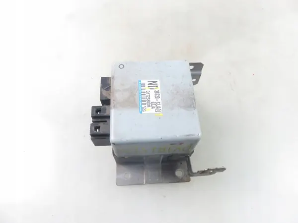 Calculateur direction assistée Suzuki Swift III OEM 3872063JA0 image 3