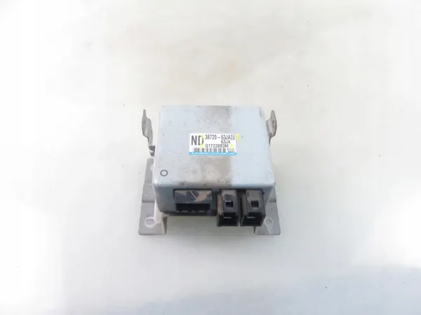 Calculateur direction assistée Suzuki Swift III OEM 3872063JA0 image 5