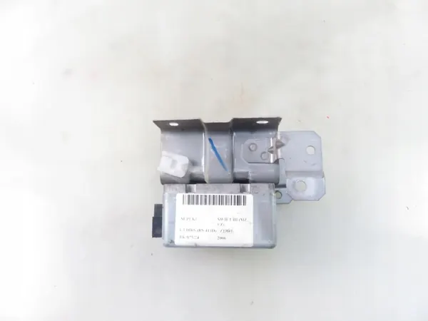 Calculateur direction assistée Suzuki Swift III OEM 3872063JA0 image 8