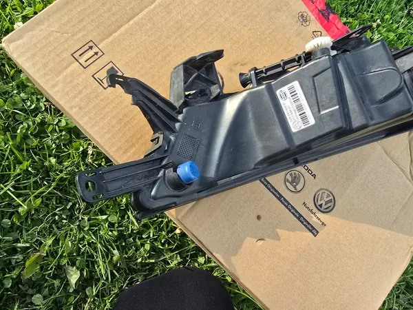 SKODA RAPID LIFT 2017-2022 LÂMPADA HALÓGENA DIREITA 5JA941699D image 10