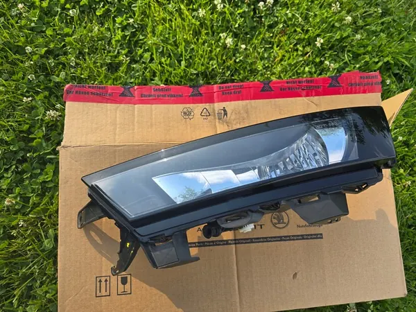 SKODA RAPID LIFT 2017-2022 LÂMPADA HALÓGENA DIREITA 5JA941699D image 3