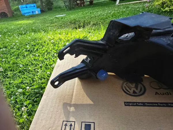 SKODA RAPID LIFT 2017-2022 LÂMPADA HALÓGENA DIREITA 5JA941699D image 5