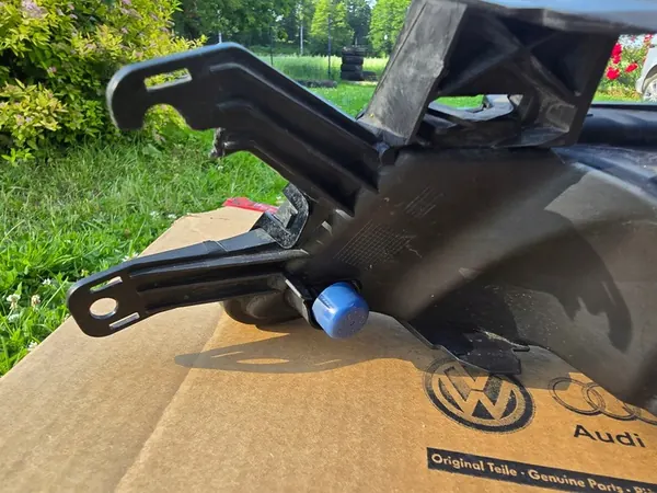 SKODA RAPID LIFT 2017-2022 LÂMPADA HALÓGENA DIREITA 5JA941699D image 9