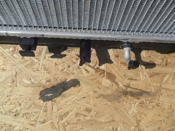 Vattensradiator Suzuki Grand Vitara Automat image 8