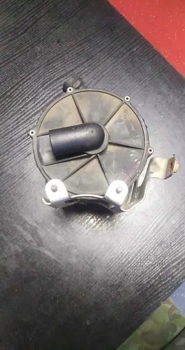 Pompe à air secondaire BMW OEM 1437701 pour Série 5 E39 image 2