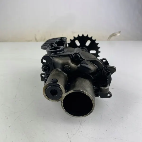 Olje pump Mercedes C-Klass W205 C180 C200 BlueTEC image 5