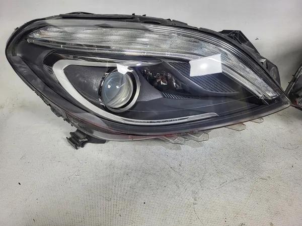 MERCEDES B-Klasse W246 Bi-Xenon LED ILS Links + Rechts image 2