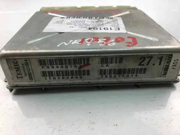 Computadora de transmisión Volvo OE usado OEM 15072980 image 3