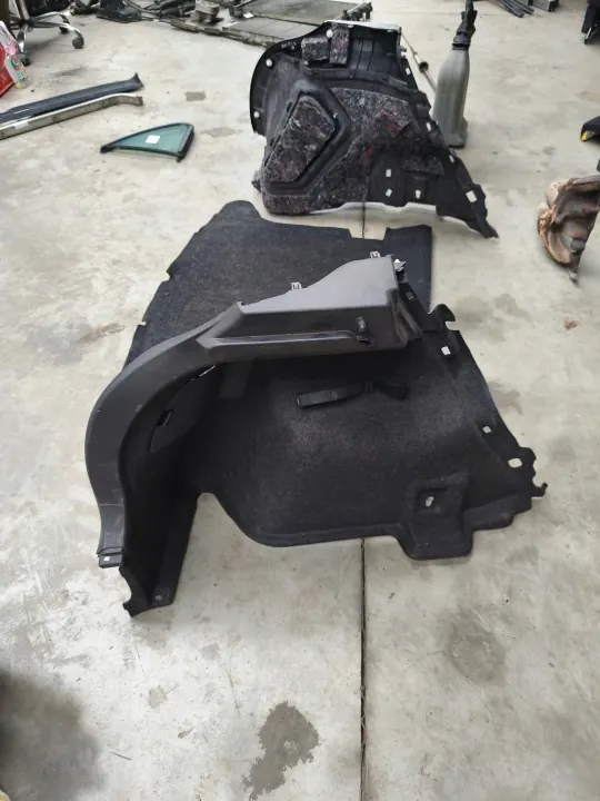 Toyota Auris I Lift kofferbakmat OEM 64734-02040 image 3