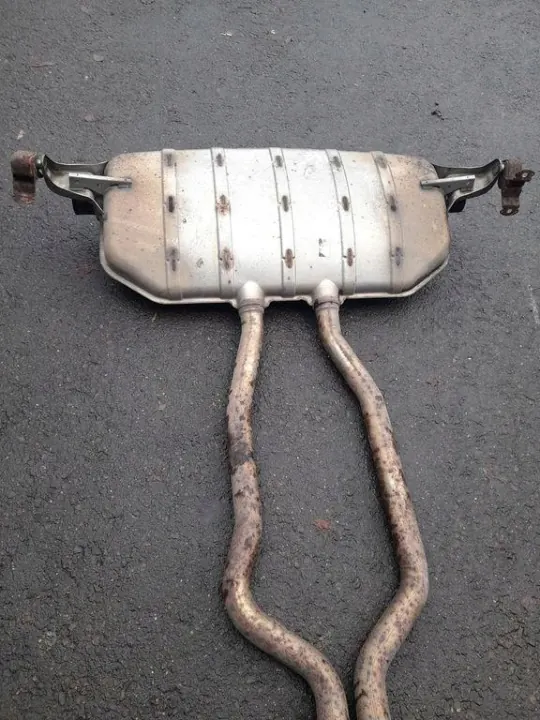 Audi Q7 Auspufftopf OEM 7L6253211 image 2