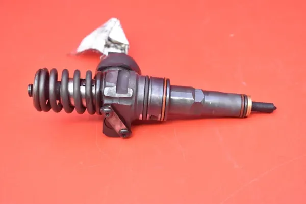 Ruiskutuspumppu OEM 038130073AK SEAT Alhambra 1.9 TDI:lle image 6