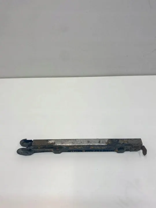 Mercedes-Benz SL R230 voorbumper onderdeel OEM 2308800514 image 2