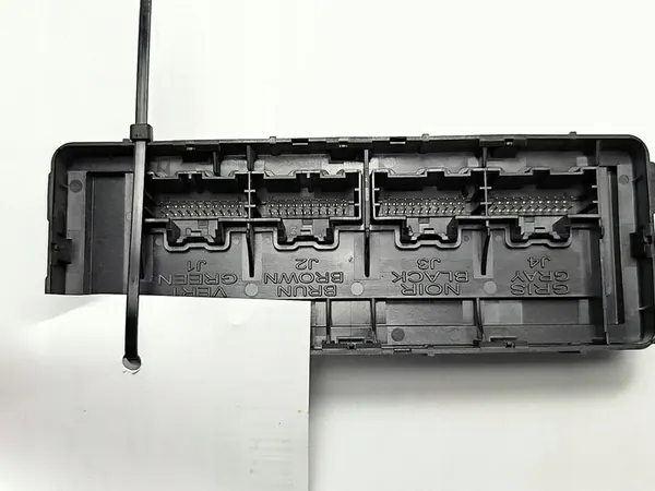 Chevrolet Camaro Module 13585882 image 3