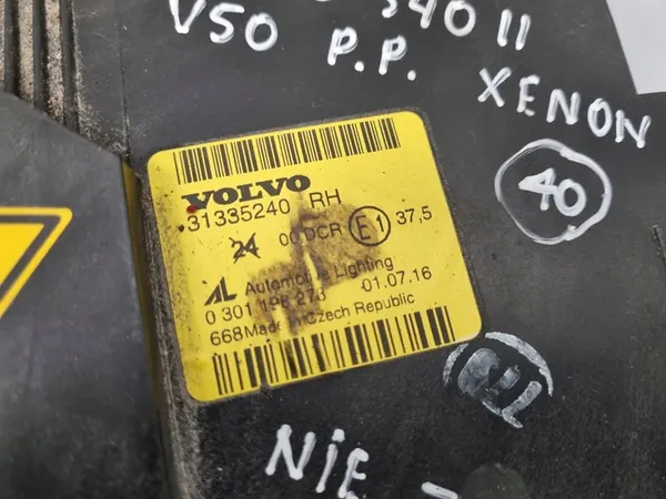 Oikea Ajovalo Volvo S40 II V50 Xenon 31335240 image 2