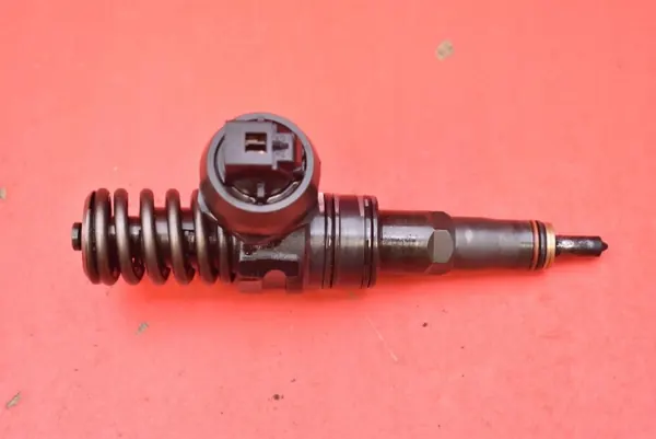 Pompe d'injection OEM 038130073AJ pour VW Beetle 1.9 TDI image 2
