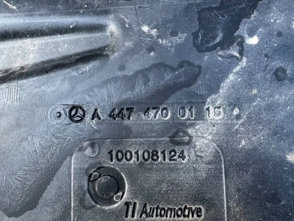Mercedes AdBlue-pomp OEM A0994710275 voor Vito V220d image 4