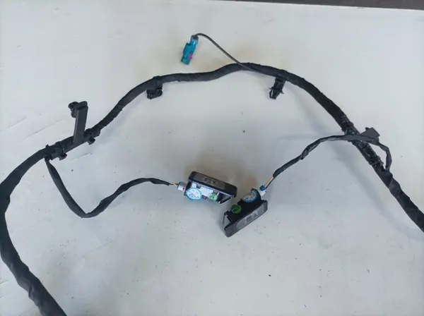 Volvo EX30 linker achter mistlamp OEM 80000424 image 4