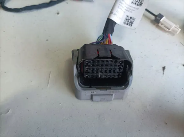 Volvo EX30 linker achter mistlamp OEM 80000424 image 8