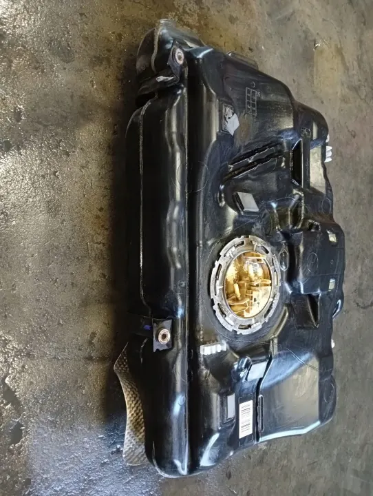 Polttoainesäiliö OEM A2460039899 Mercedes A-luokka W176 image 2