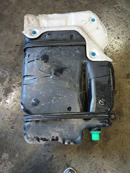 Polttoainesäiliö OEM A2460039899 Mercedes A-luokka W176 image 7