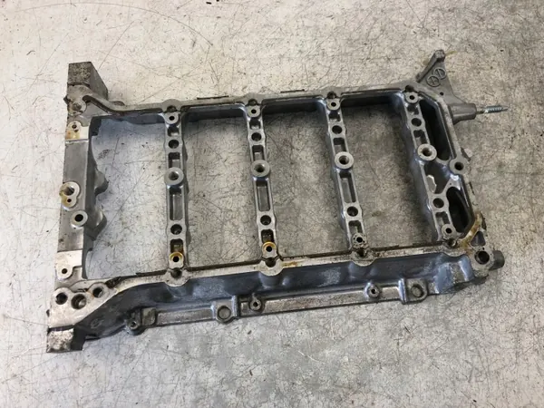 Toyota Nokkenasbasis OEM PODSTAWA WAŁKÓW ROZRZĄDU image 4