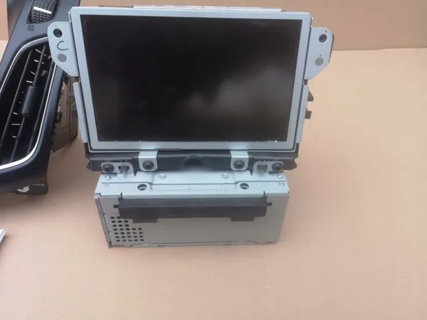Ford OEM DM5T-14F239-AP Radio Navigation GPS Sync image 4
