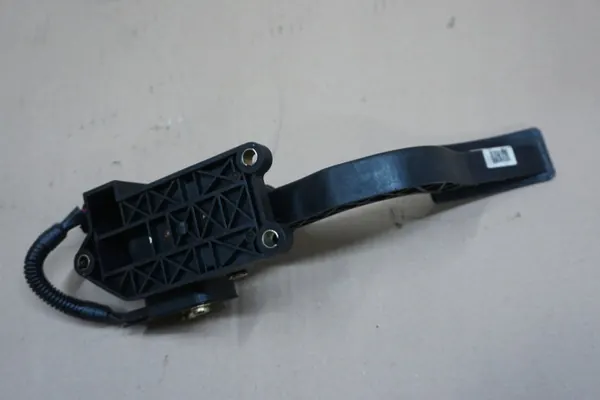 Hyundai Terracan gaspedaal OEM 27016 - Gebruikt image 8