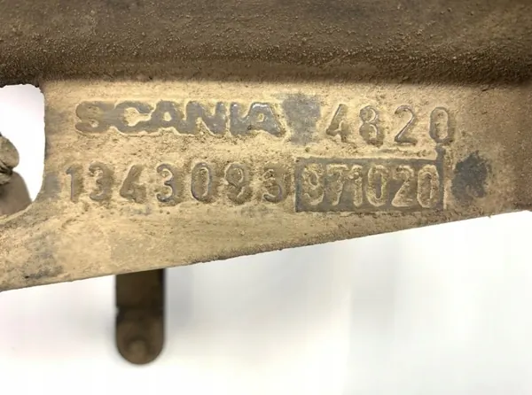 OEM 1343093 Scania Ohjaamon kiinnike, etu vasen image 5
