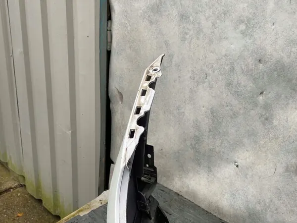 TESLA MODEL 3 Paraurti Anteriore 1084168-S0-E image 5