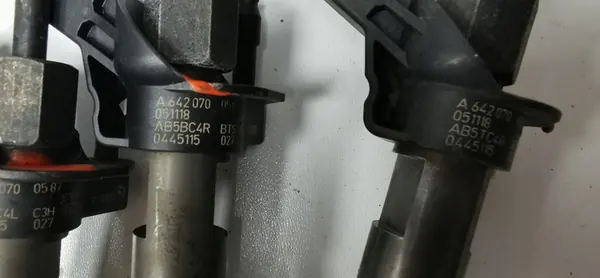 Inyector de combustible OE A6420700587 Mercedes 3.0CDI W164 ML image 5