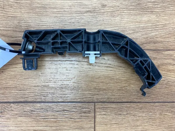 Deslizamento de montagem do para-choque Dodge Challenger 2015+ image 5