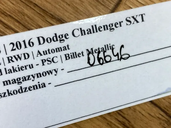 Deslizamento de montagem do para-choque Dodge Challenger 2015+ image 7