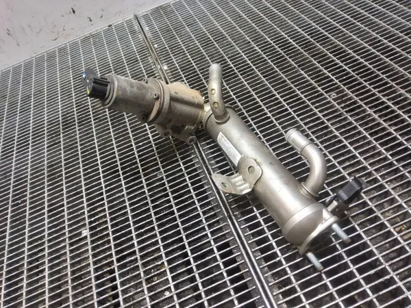 Kia OE 28416-2A770 radiator voor motor image 4
