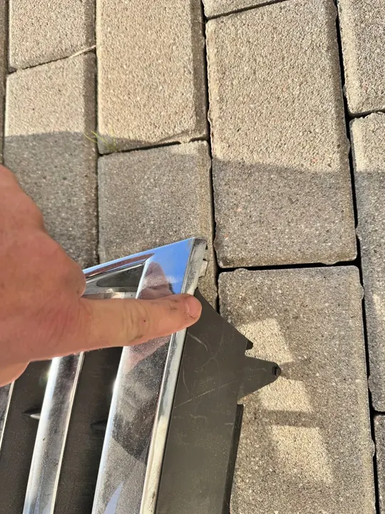 VW TOURAN 5TA GRILL pod radar image 3