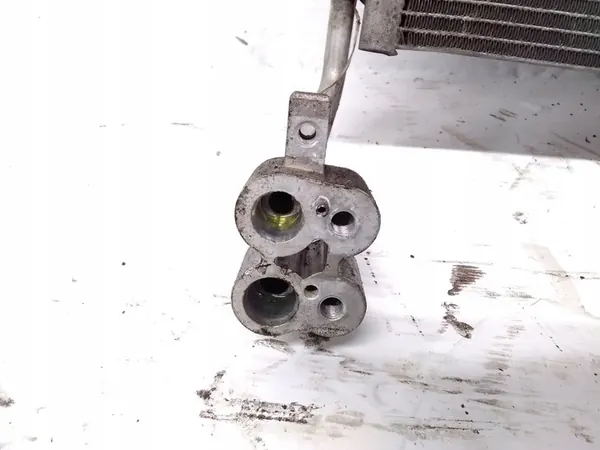 Porsche Cayenne 2013 Kylmäainekondensaattori / AC Radiatori OEM 7P0820411A image 2