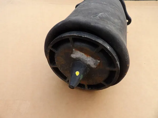 Mercedes-Benz Vito Viano W639 Bakre Luftfjäder OEM image 3