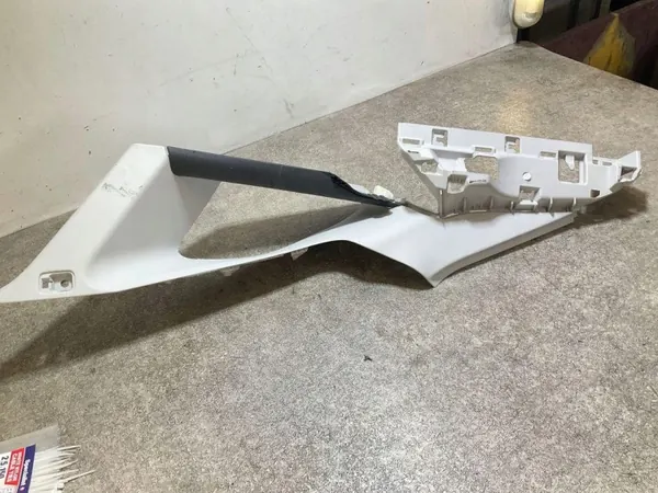 Peça de acabamento OEM 118650A0 para Citroën C4 III image 4