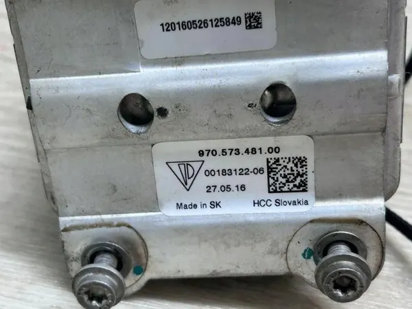 Porsche AC-kylarventil OEM 97057348100 - Begagnad image 3