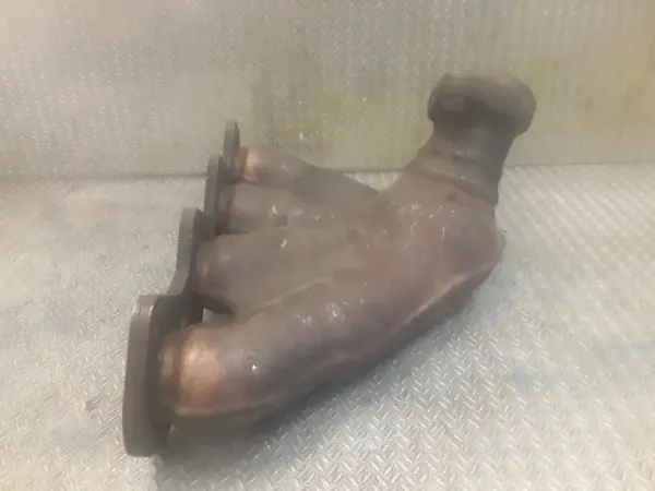 Mercedes-Benz C W203 Pakoputken keräin OEM MDY14923 image 3