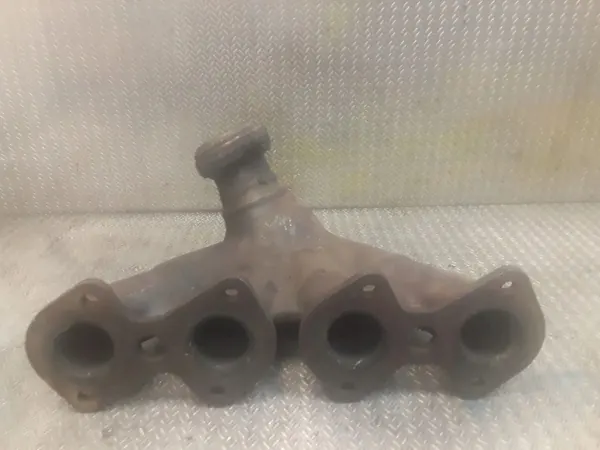 Mercedes-Benz C W203 Pakoputken keräin OEM MDY14923 image 4