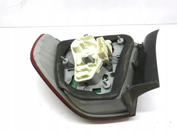 BMW E90 Luz Trasera Izquierda Guardabarros 7154153 image 8