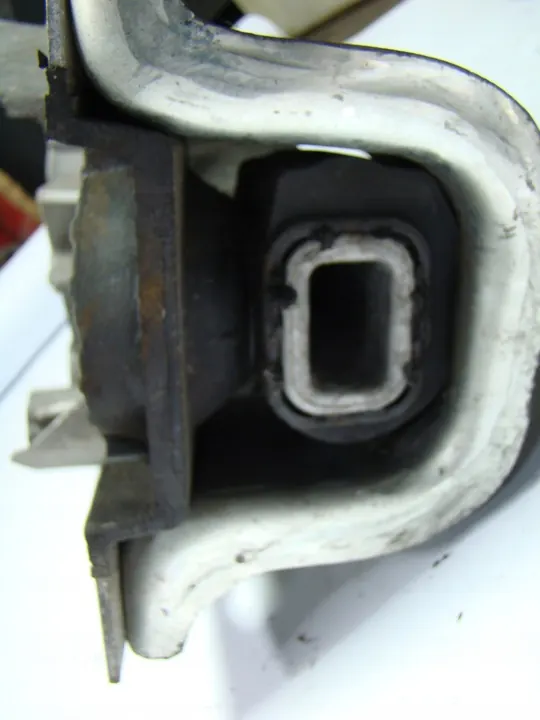 Supporto motore Ducato 3.0 Sinistro OEM 1367068080 image 3