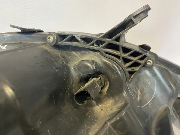 Linker Koplamp Mercedes ML W164 Hella A1648203159 image 10