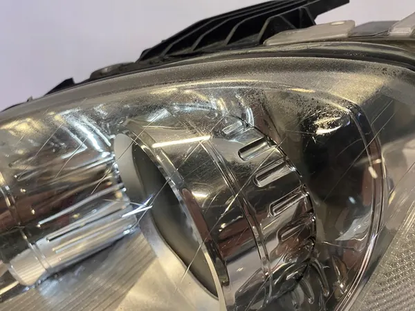 Linker Koplamp Mercedes ML W164 Hella A1648203159 image 3