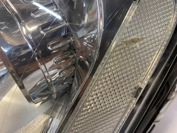 Linker Koplamp Mercedes ML W164 Hella A1648203159 image 4