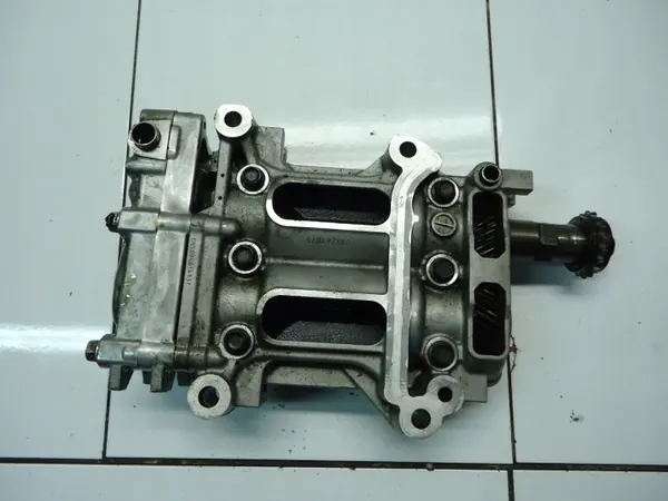 Mazda öljypumppu OEM R2AA11700 6 GH 2.2 MZR-CD:lle image 7